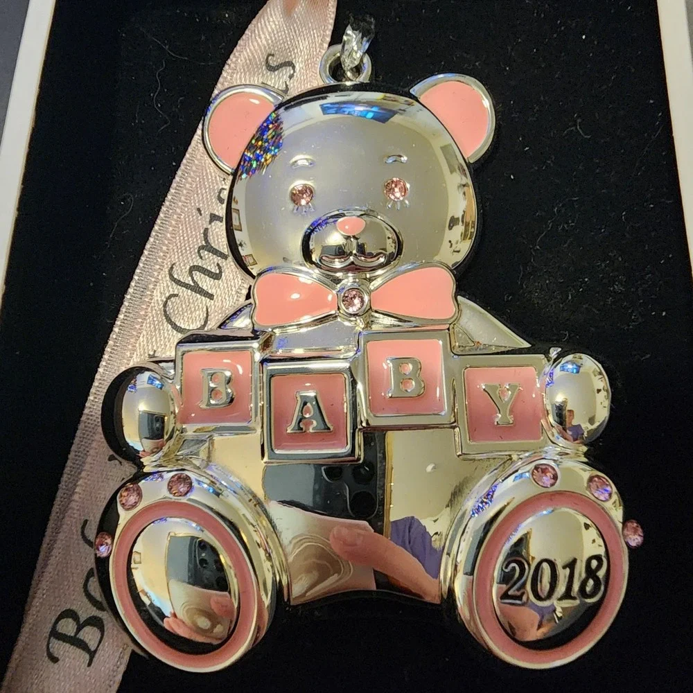 Harvey Lewis baby's First Chrismas pink 2018 Ornament Swarovski Engravable‎